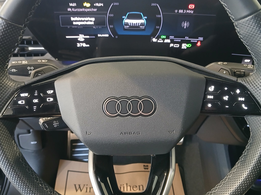 Audi SQ6 e-tron