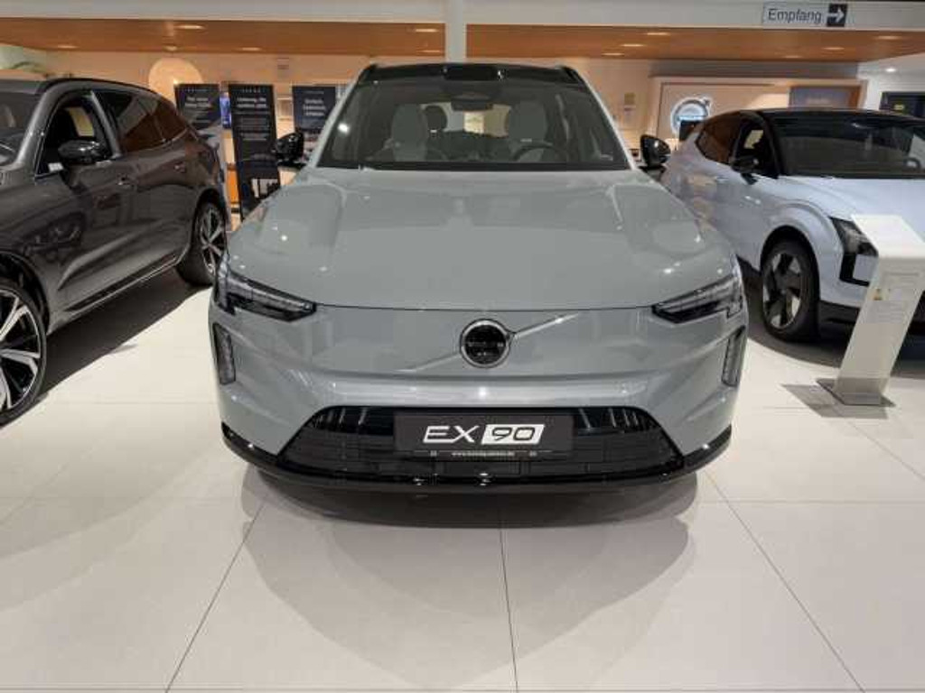 Volvo EX90