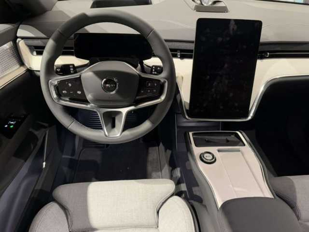 Volvo EX90