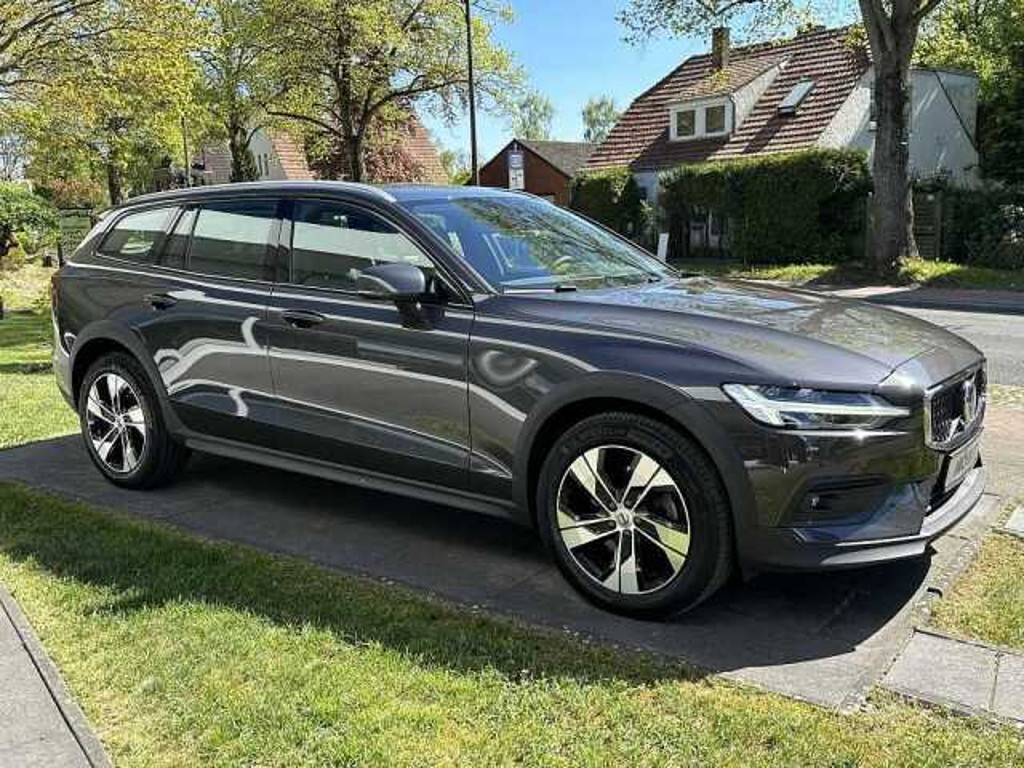 Volvo V60 Cross Country