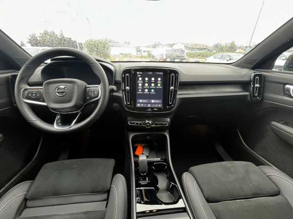 Volvo C40