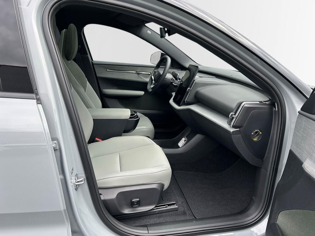 Volvo EX30 Performance Twin motor Ultra