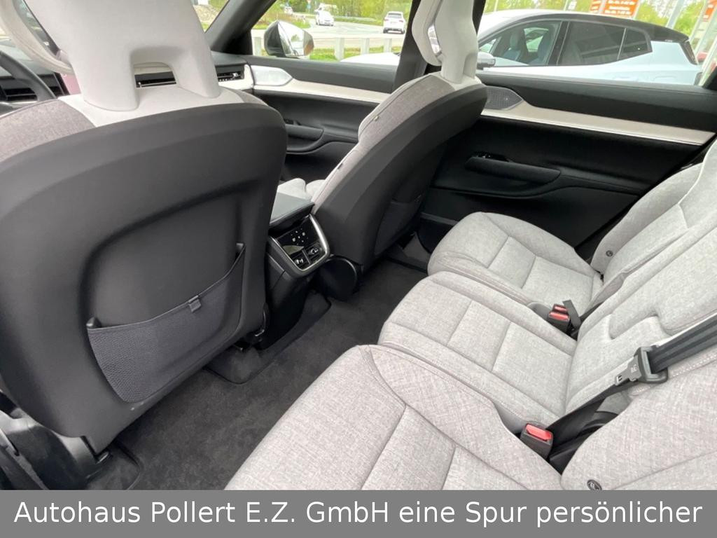 Volvo EX90