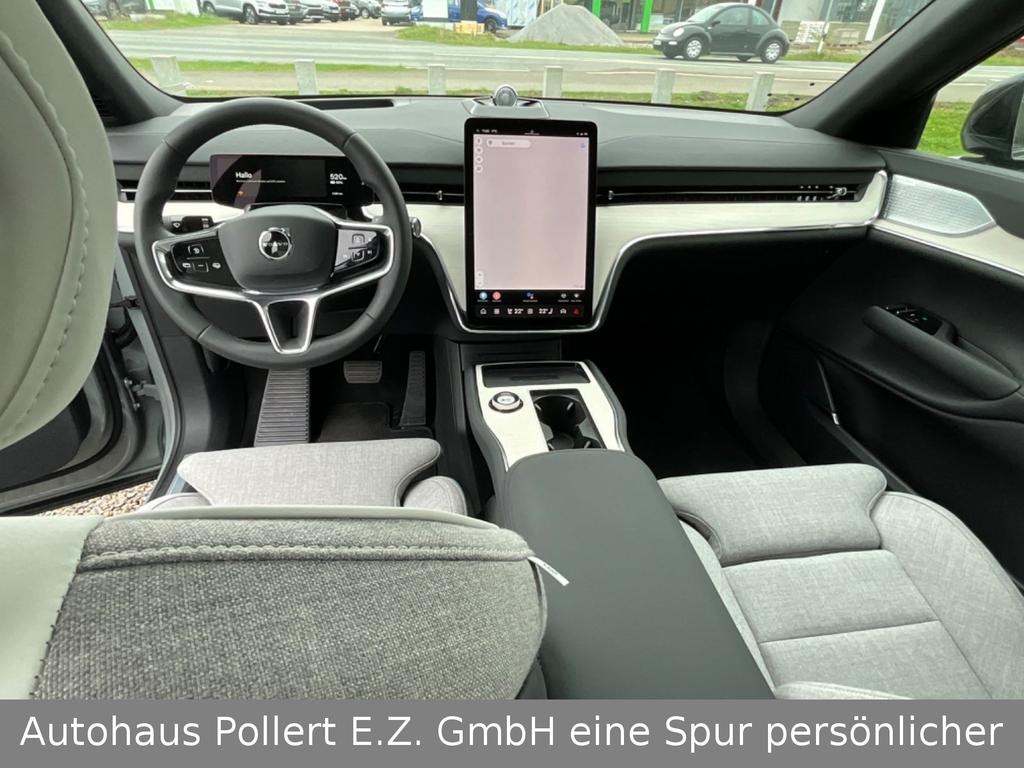 Volvo EX90