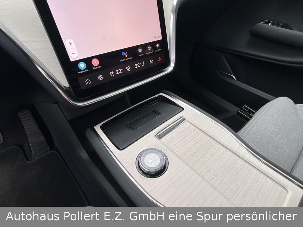 Volvo EX90