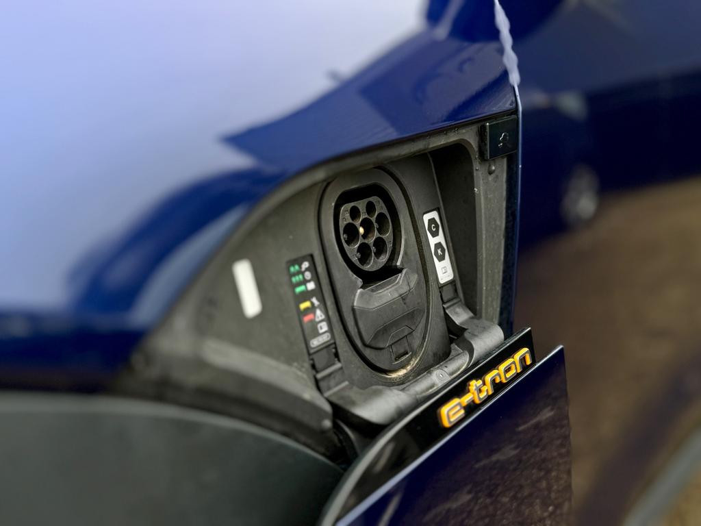 Audi e-tron