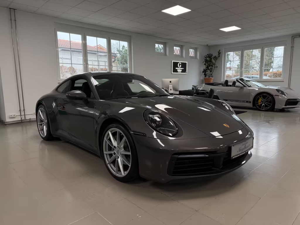 Porsche 911 Coupé 992 Carrera