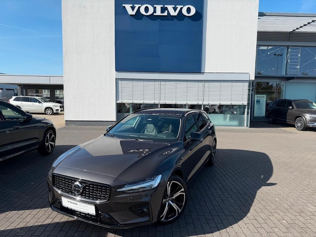 Volvo V60 Plus Dark