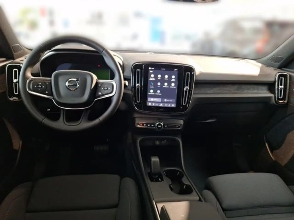 Volvo EX40