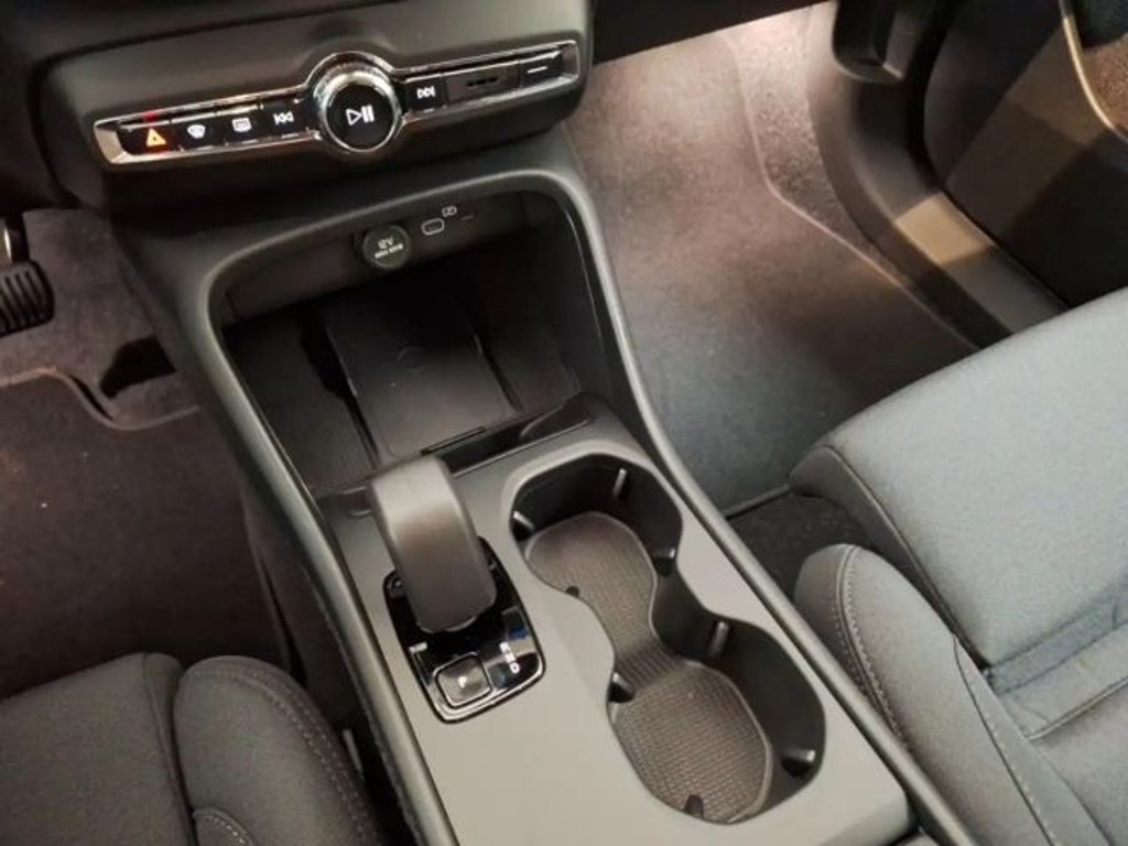 Volvo EX40