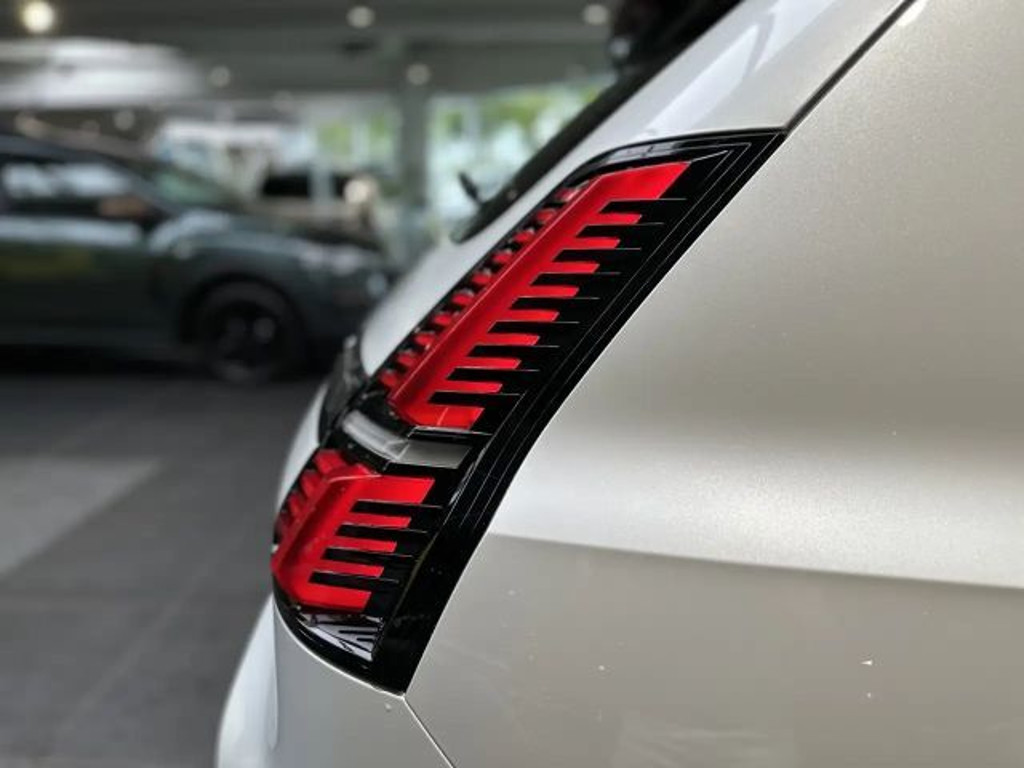 Renault 5