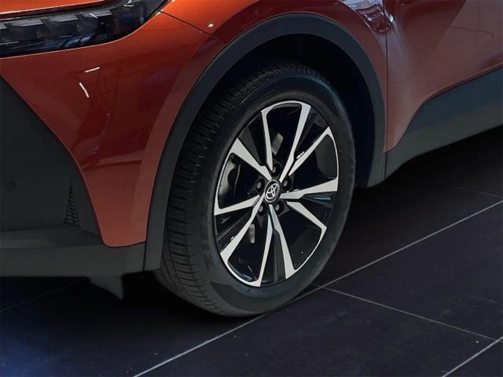 Toyota C-HR Active Hatchback 4x2 Plug-in