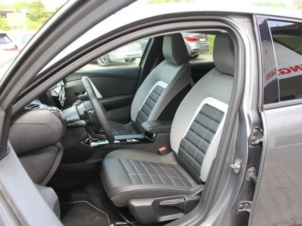Citroën C4 X