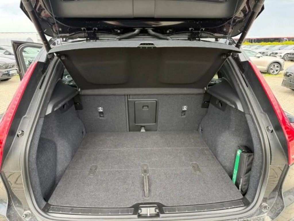 Volvo EX40