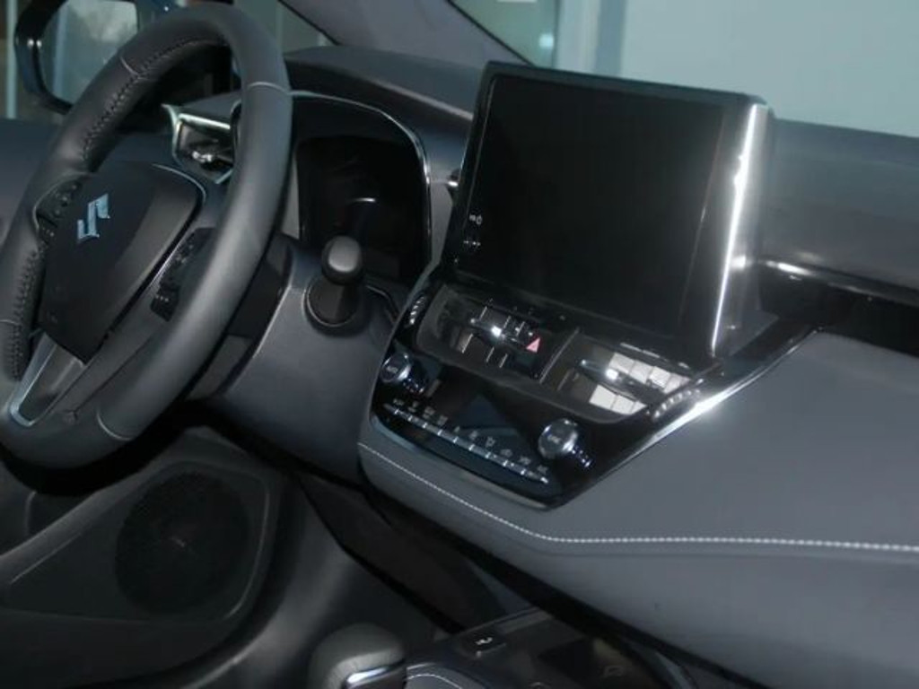 Suzuki Swace