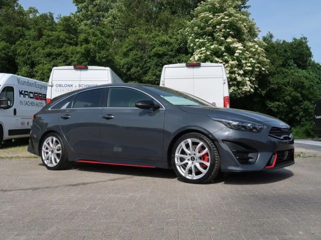 Kia ProCeed