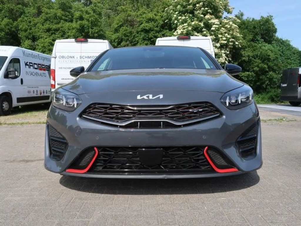 Kia ProCeed