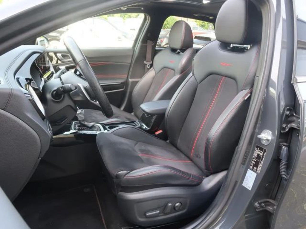 Kia ProCeed