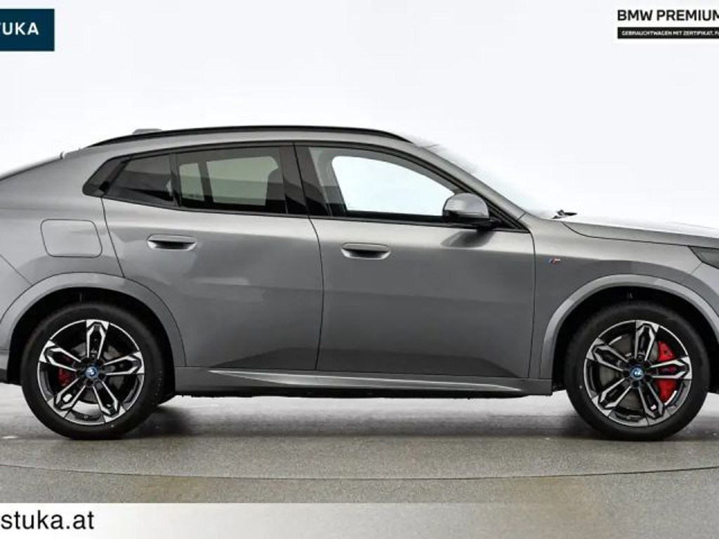 BMW iX2