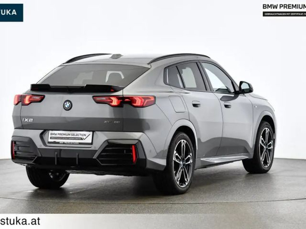 BMW iX2