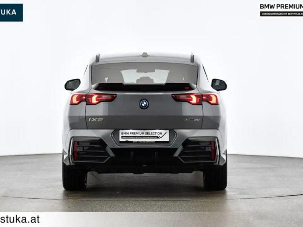 BMW iX2