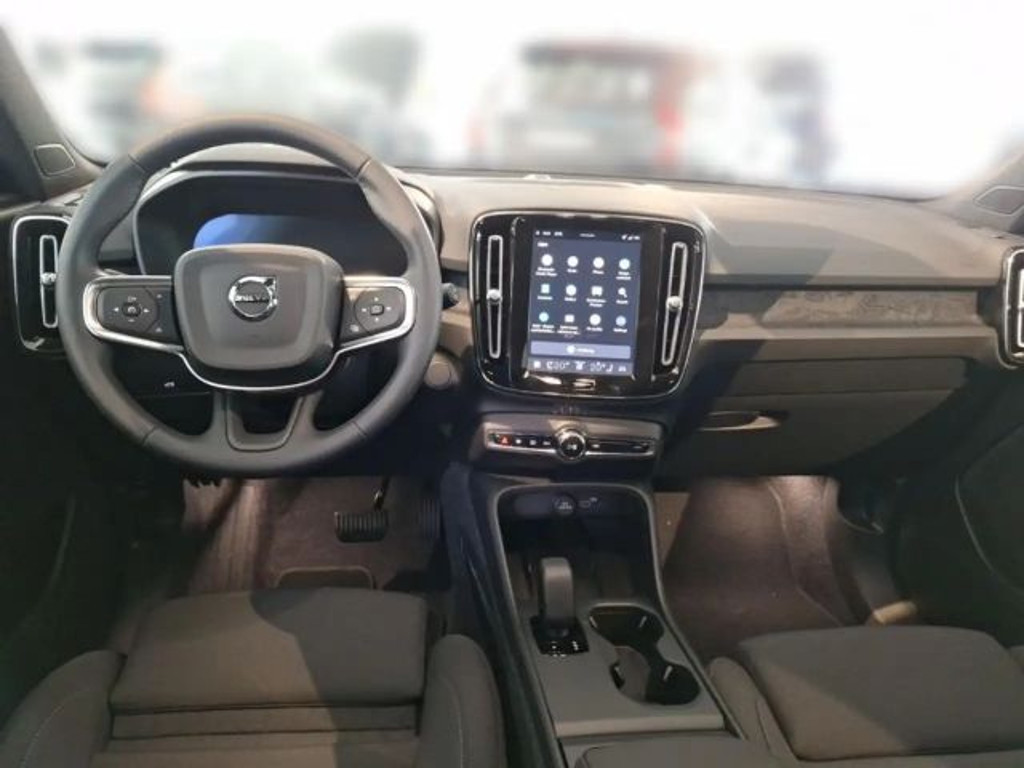 Volvo EX40