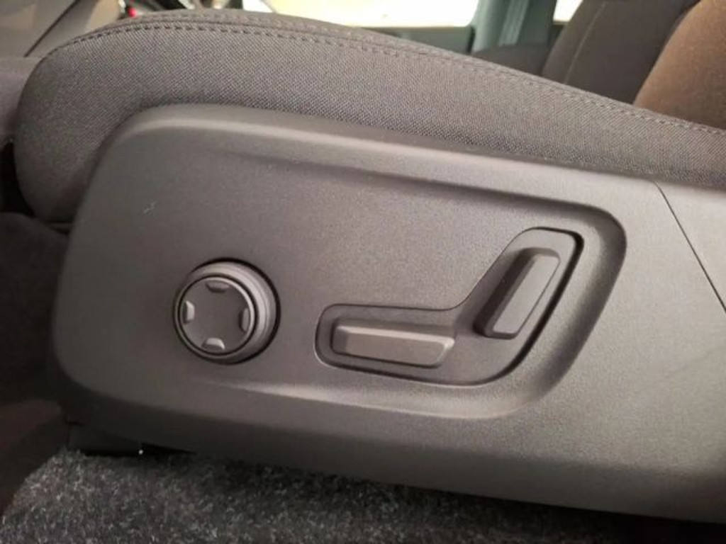 Volvo EX40