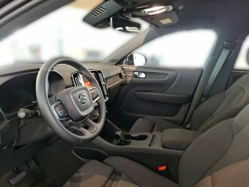 Volvo EX40