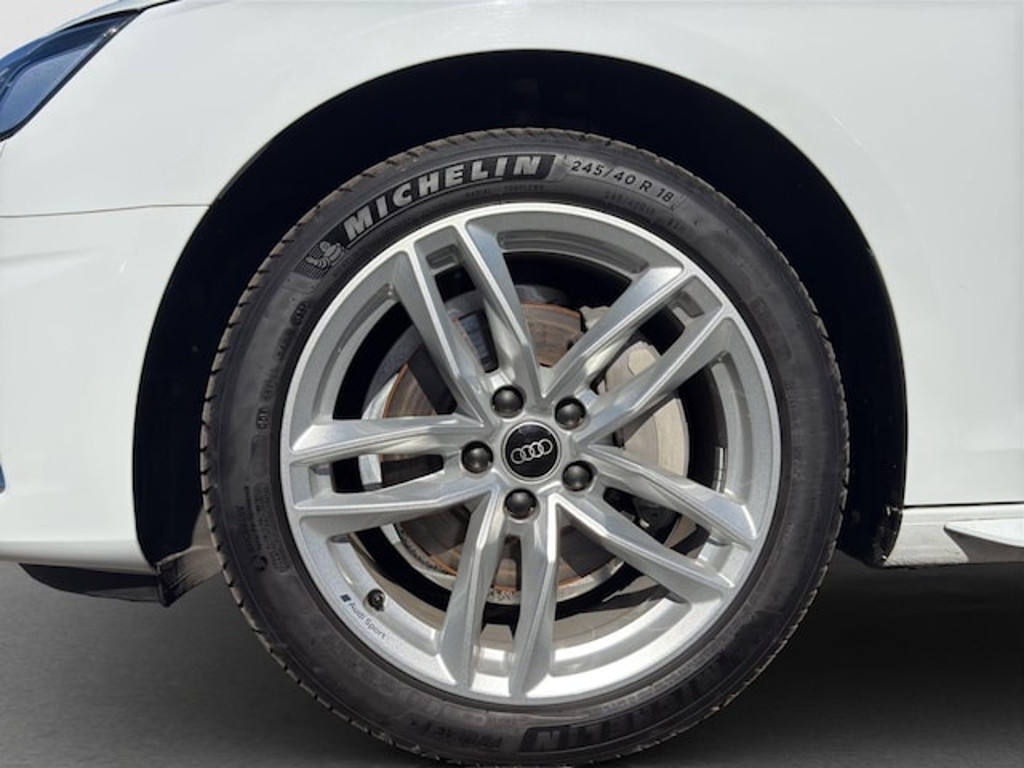 Audi A4 Avant S-Tronic 40 TDI