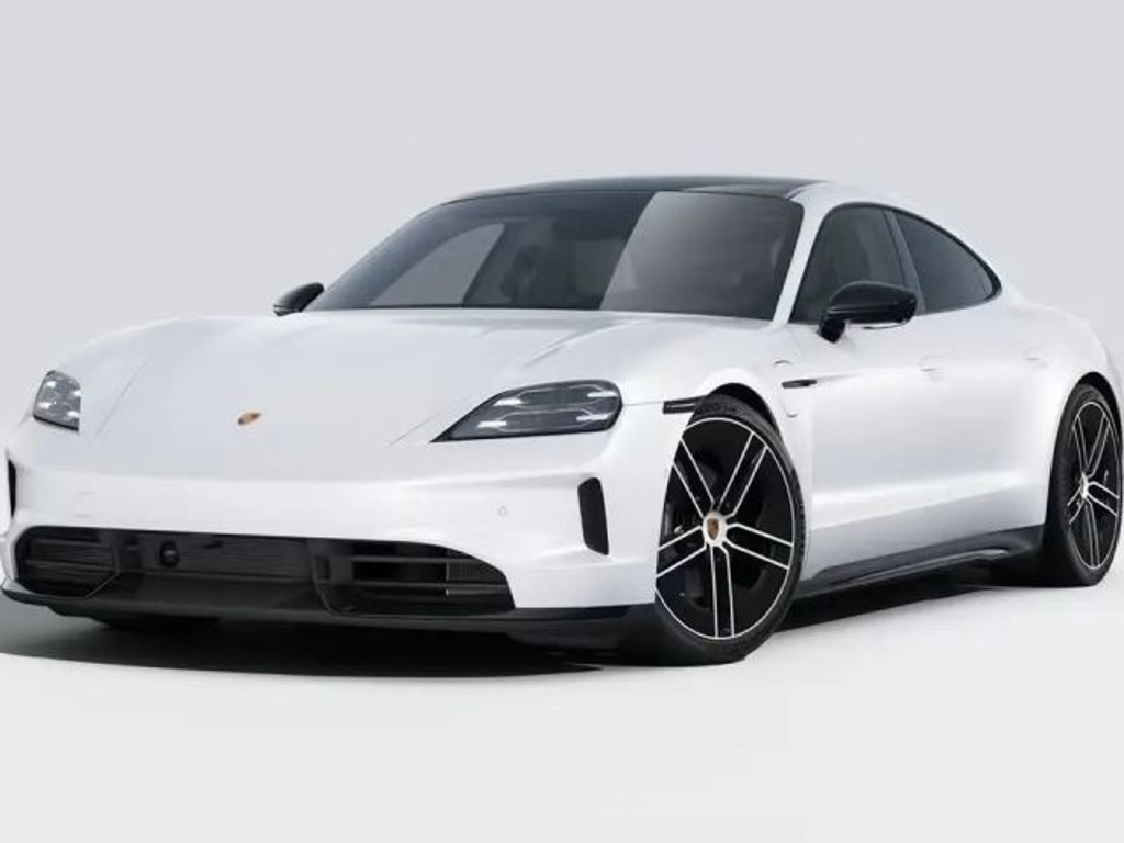 Porsche Taycan Black Edition 4