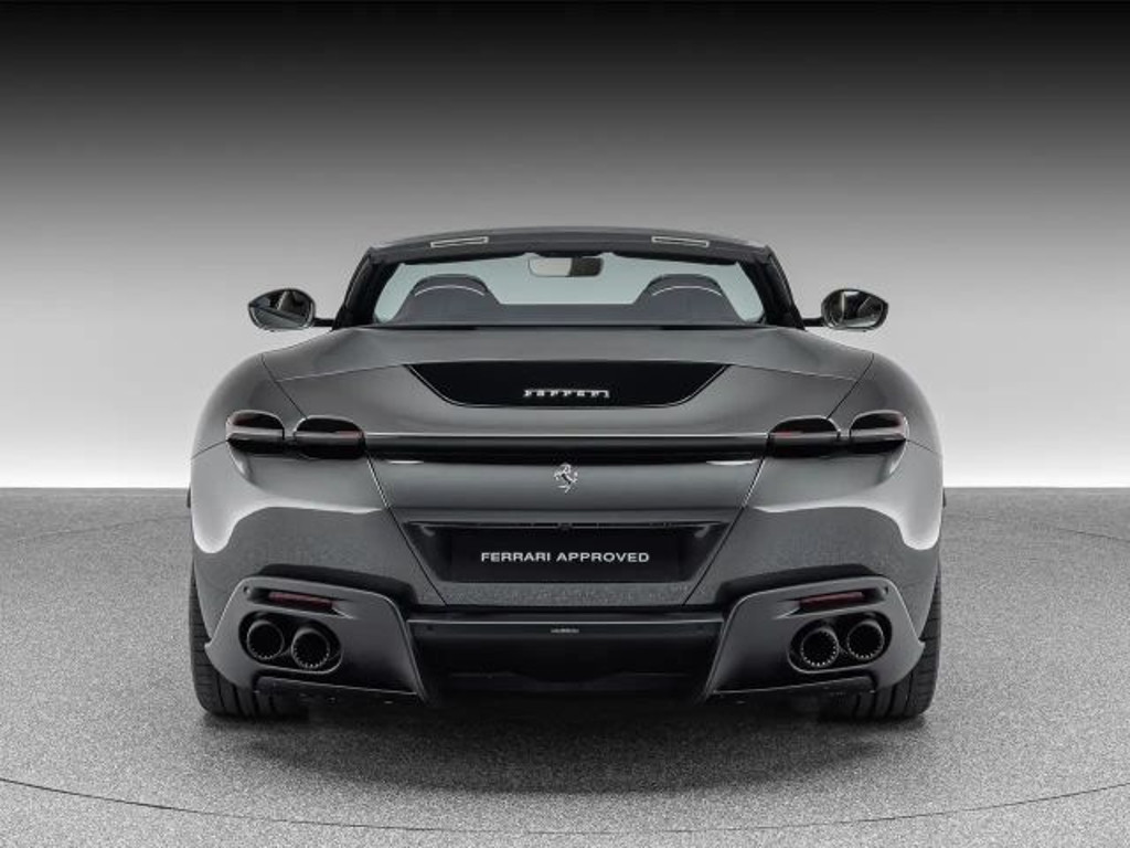 Ferrari Roma Spider