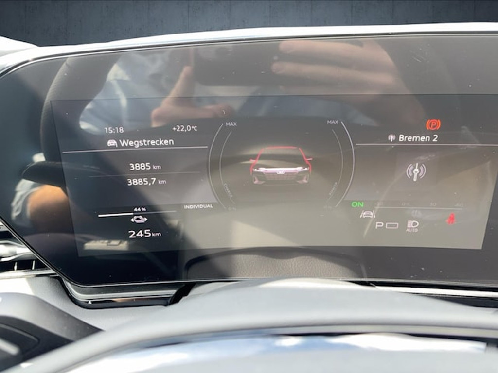 Audi A6 e-tron