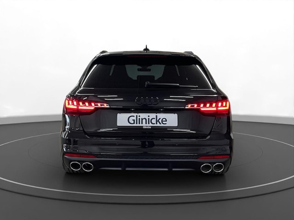 Audi S4 Avant Quattro
