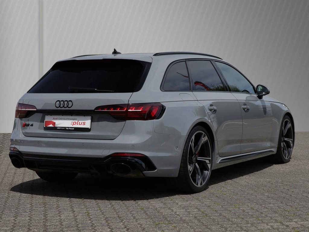 Audi RS4