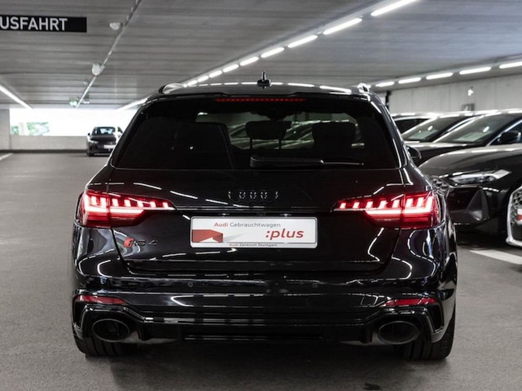 Audi RS4