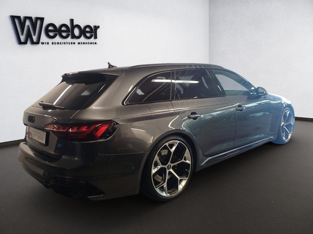 Audi RS4