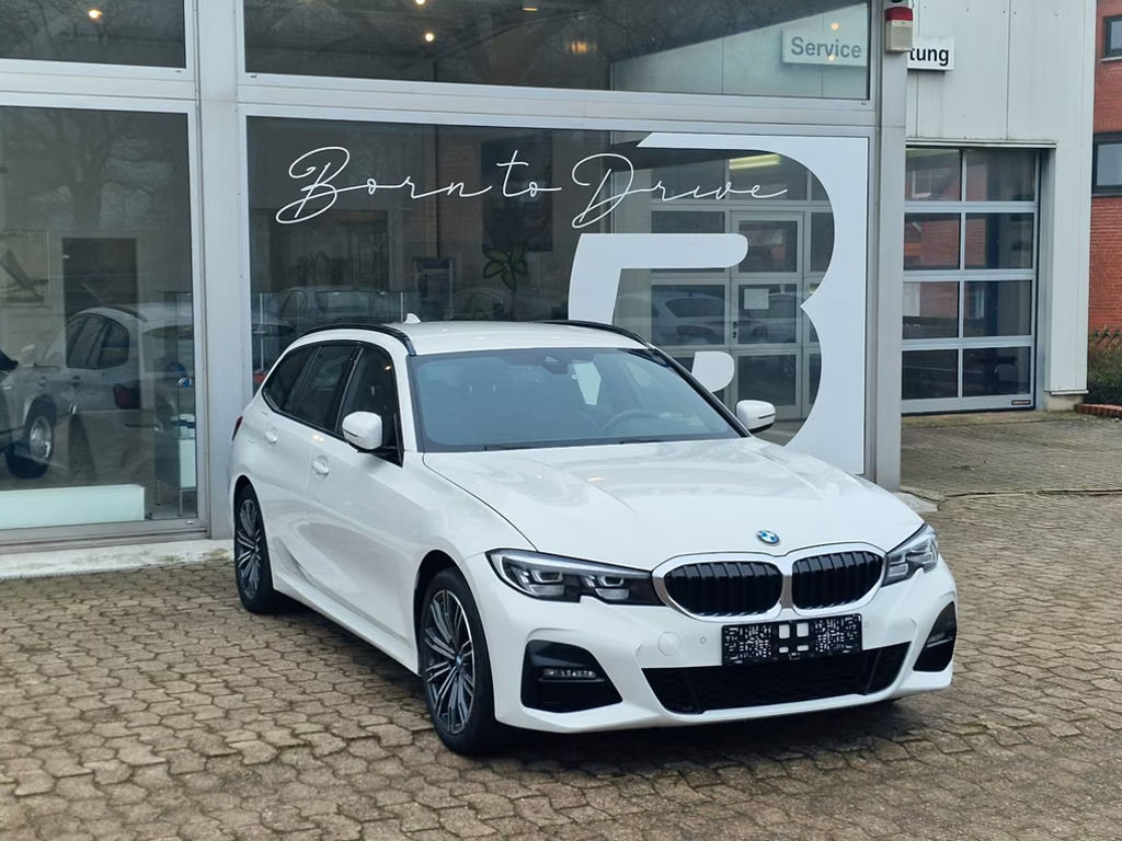 BMW 3 Serie 330 M-Sport Touring 330e