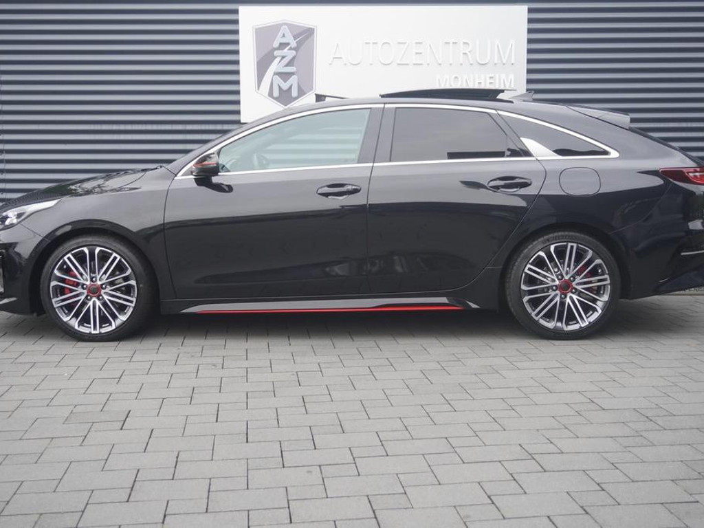 Kia ProCeed