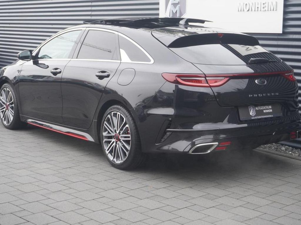 Kia ProCeed
