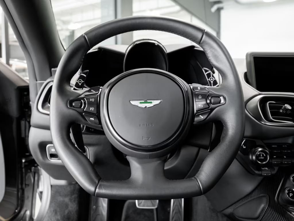 Aston Martin V8 Vantage