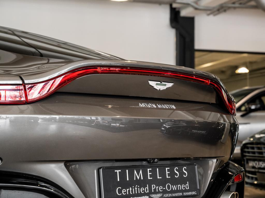 Aston Martin V8 Vantage