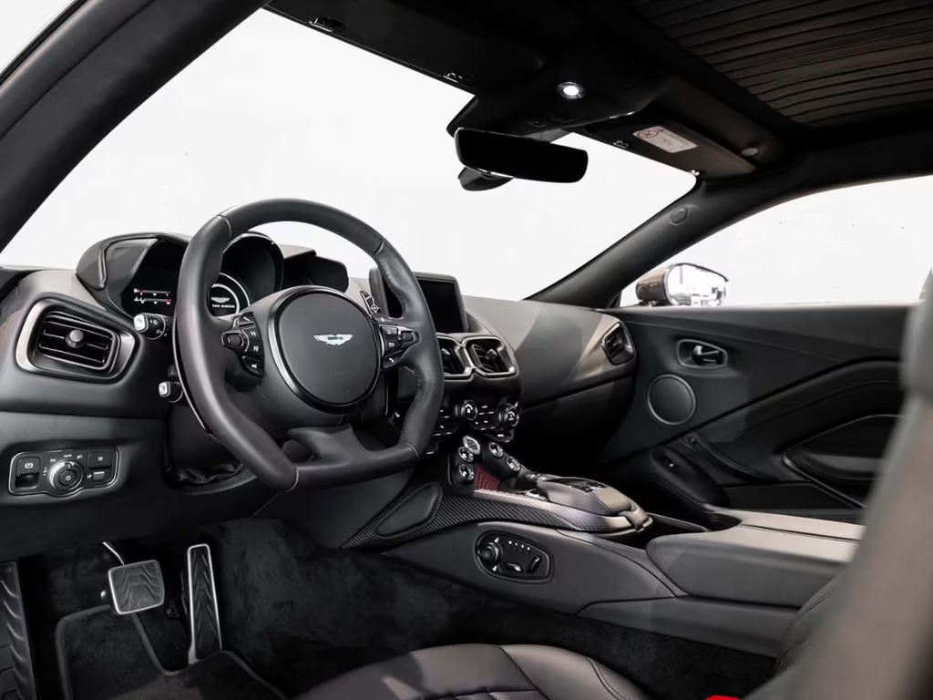 Aston Martin V8 Vantage