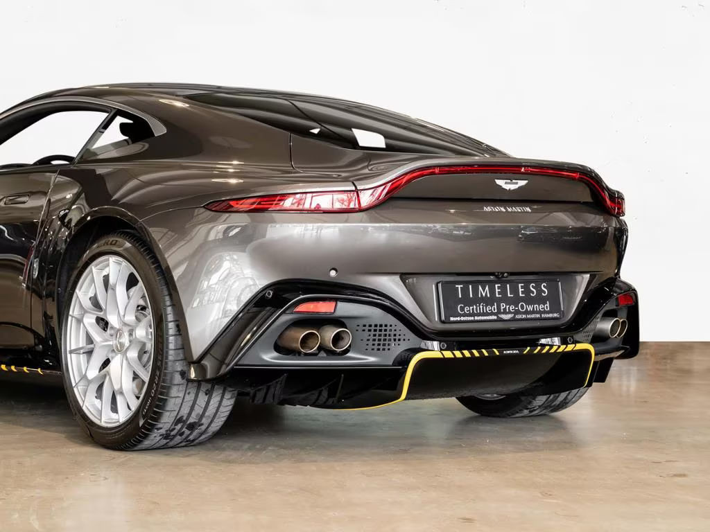 Aston Martin V8 Vantage
