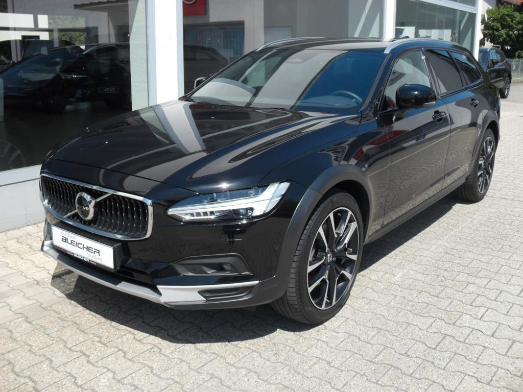 Volvo V90 Cross Country