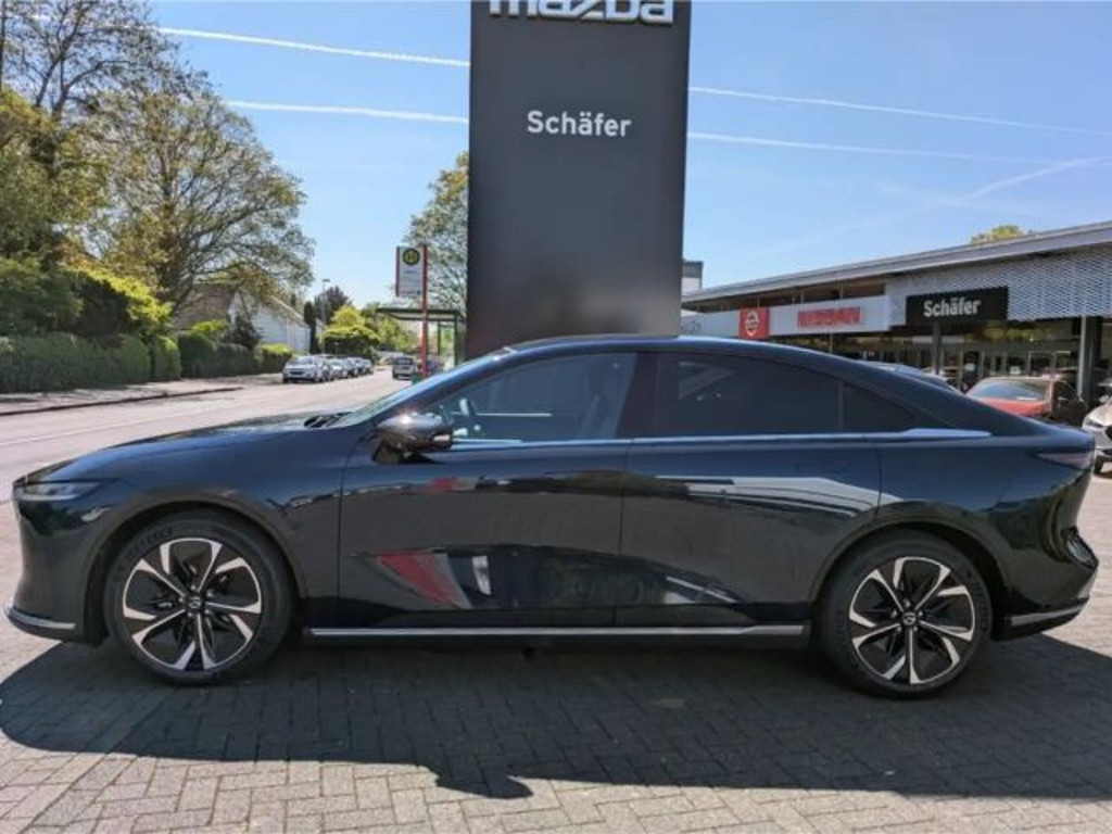 Mazda 6e