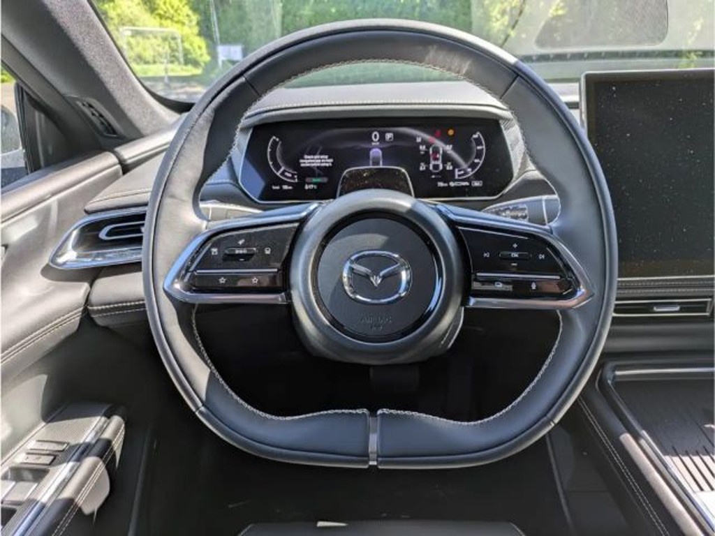 Mazda 6e