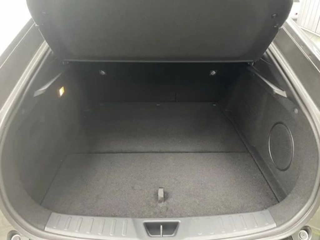 Mazda 6e