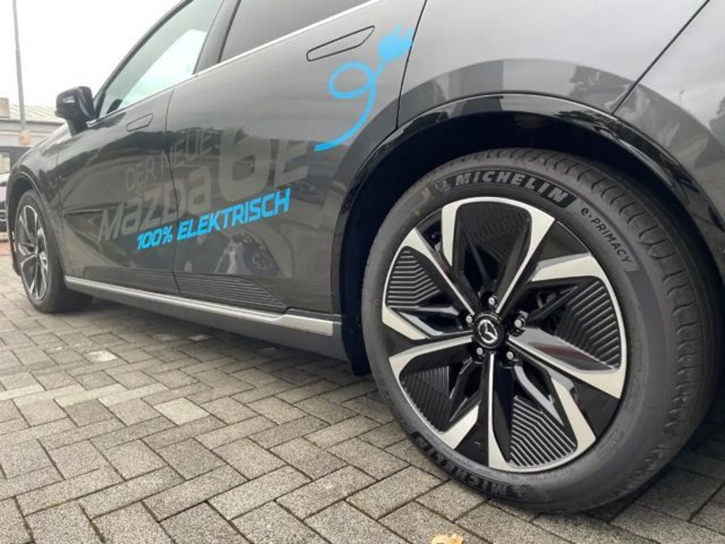 Mazda 6e