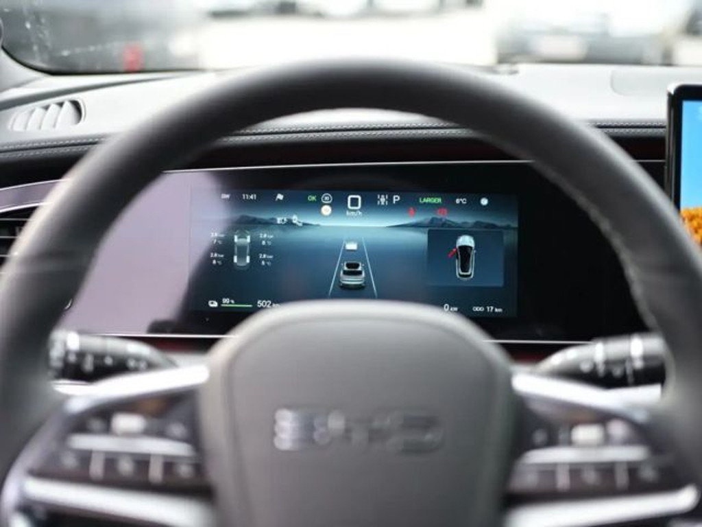 BYD Sealion 7