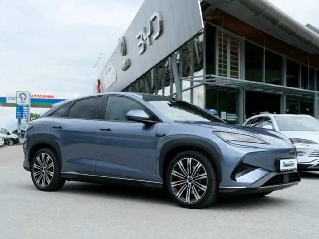 BYD Sealion 7